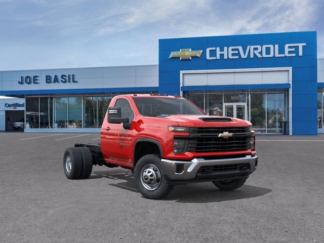 2026 Chevrolet Silverado 3500 HD Chassis Cab Work Truck