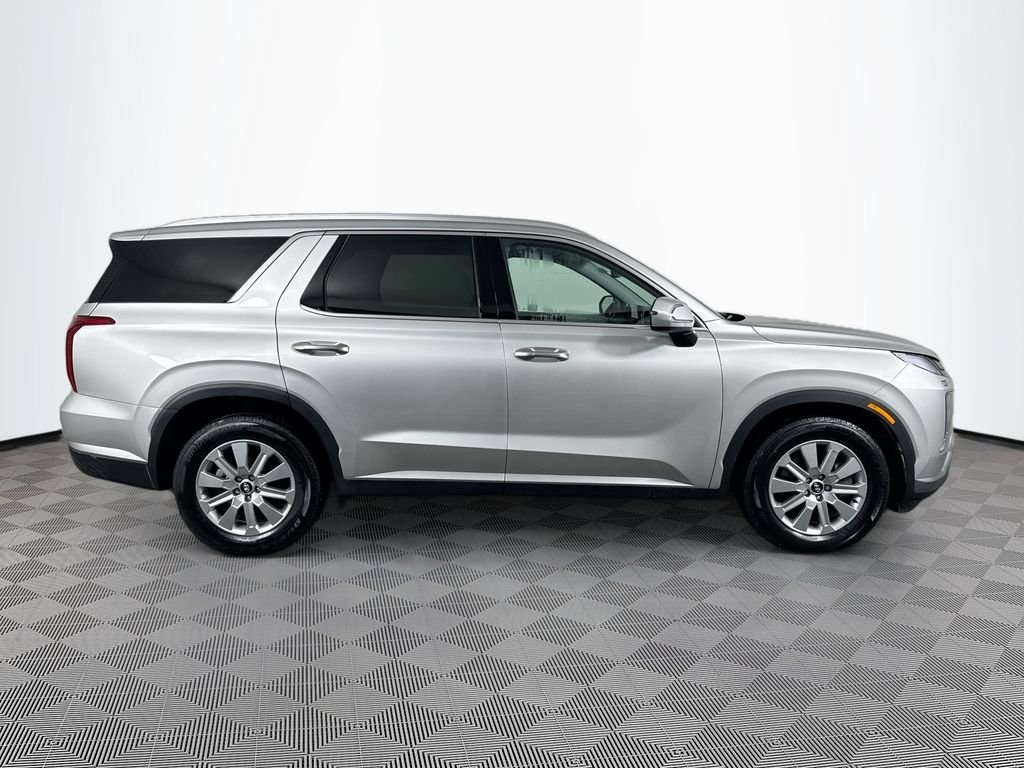 Certified Used 2025 Silver Hyundai SEL image 5