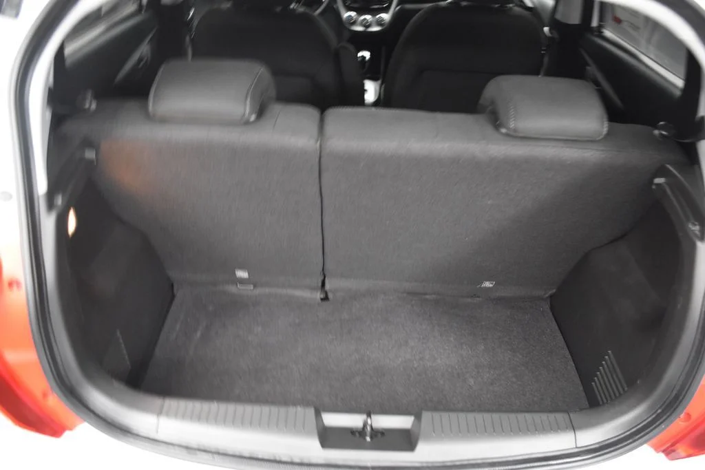 Used 2021 White Chevrolet 1LT image 23