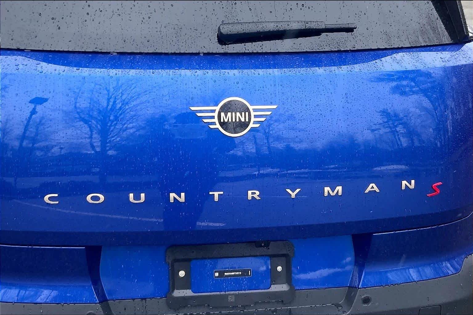 New 2026 Blazing Blue Metallic MINI Oxford Edition image 15