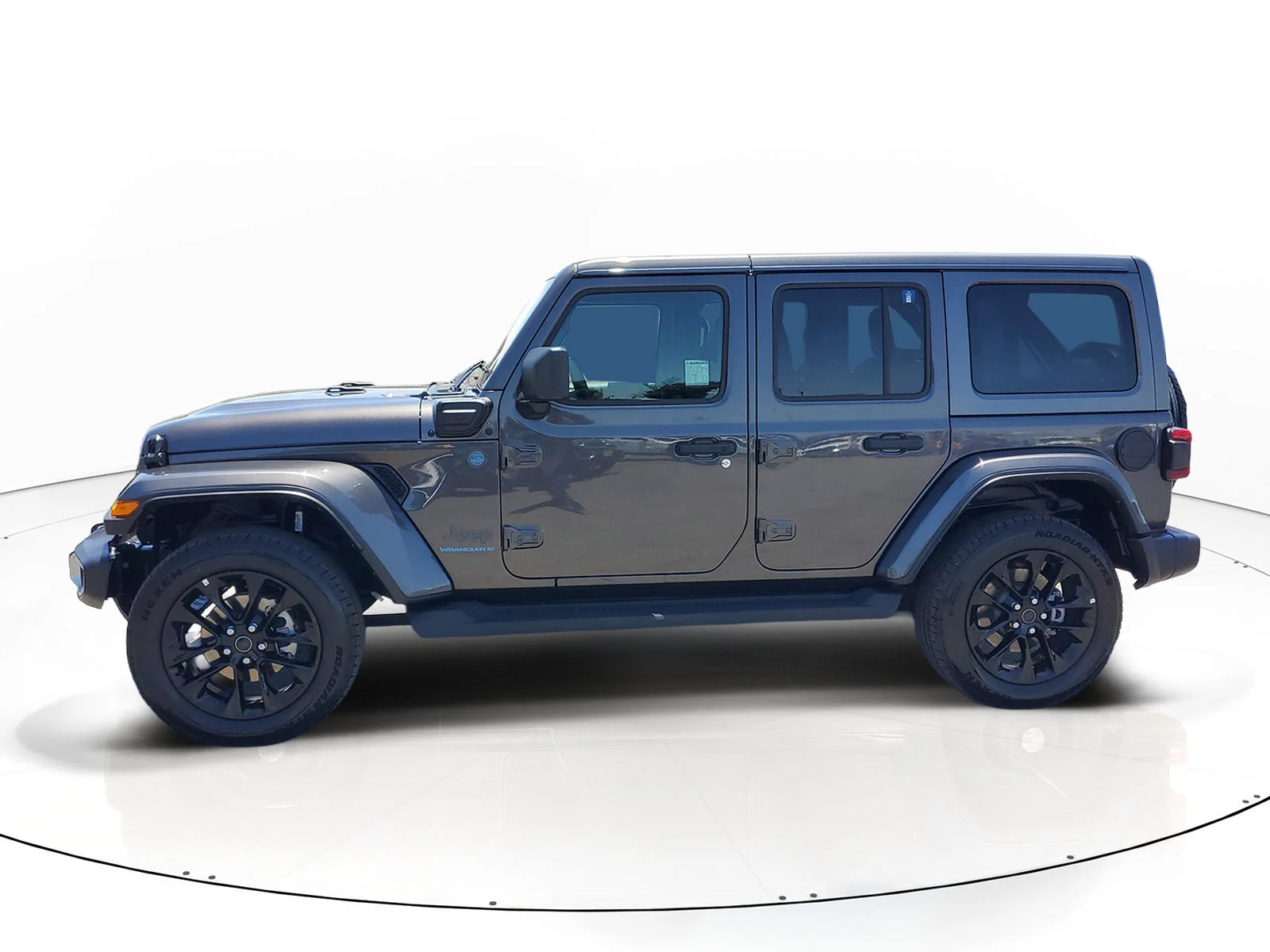 Certified Used 2025 Gray Jeep Sahara 4xe image 7