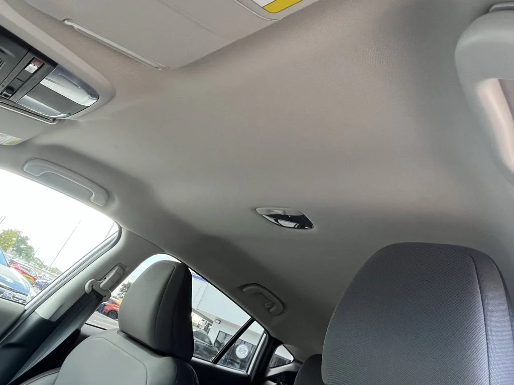 New 2026 CRYSTAL WHITE PEARL Subaru Premium image 19