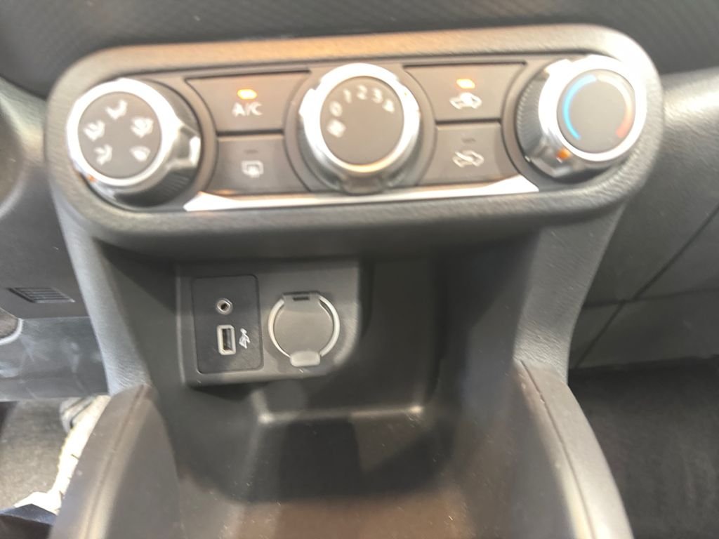 Used 2025 Blue Nissan S image 28