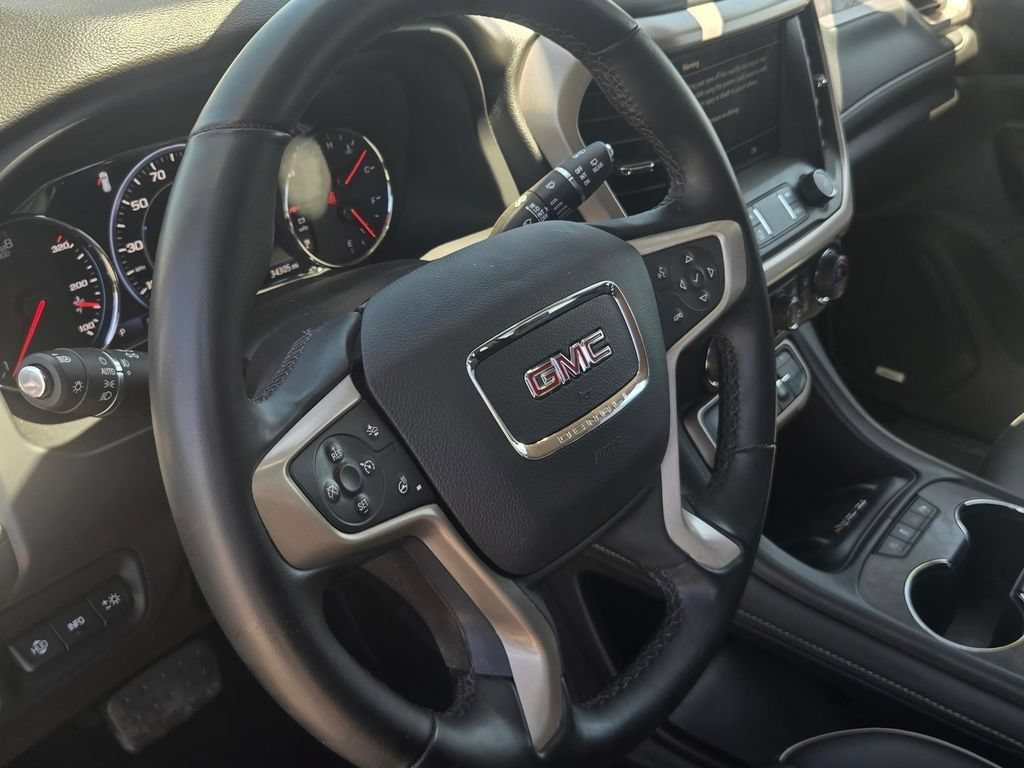 2023 GMC Acadia Denali - Photo 17