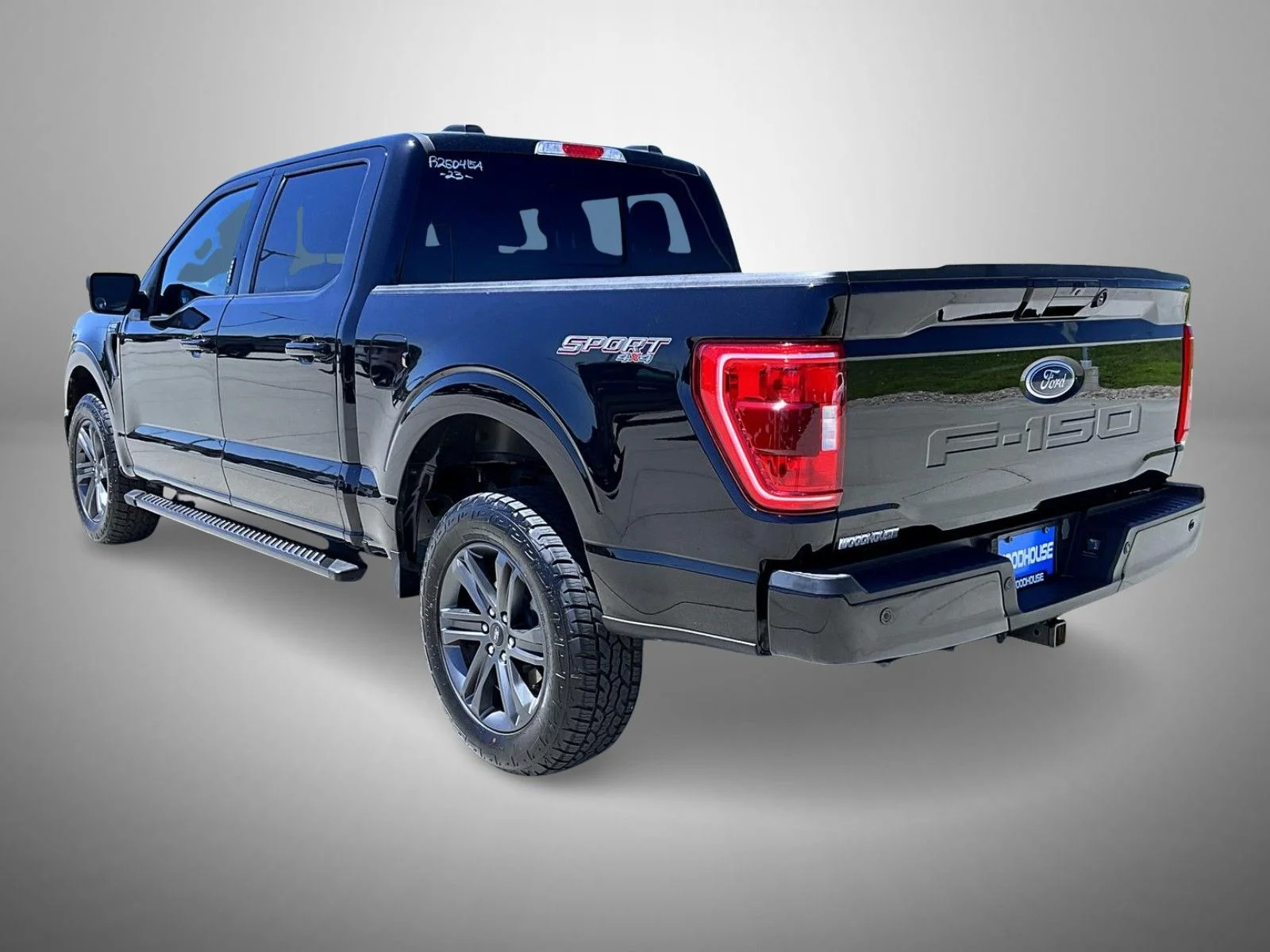 Used 2023 Black Ford XLT image 7