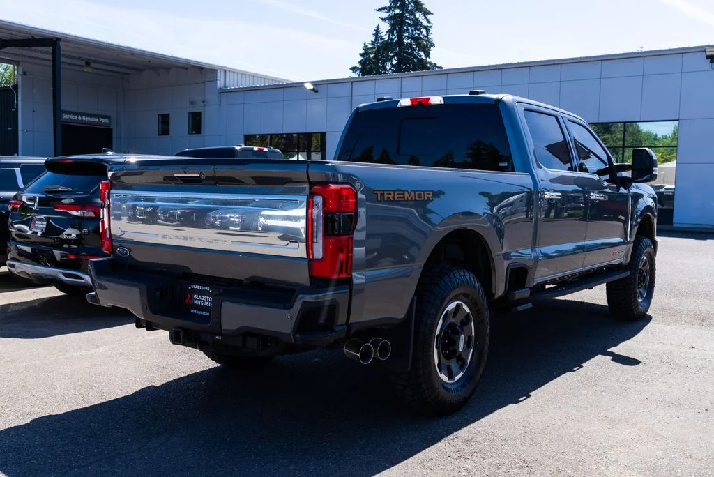 Used 2024 Gray Ford Platinum image 7