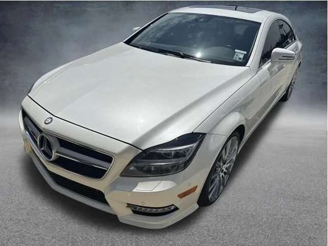 Used 2013  Mercedes-Benz CLS 550 image 2