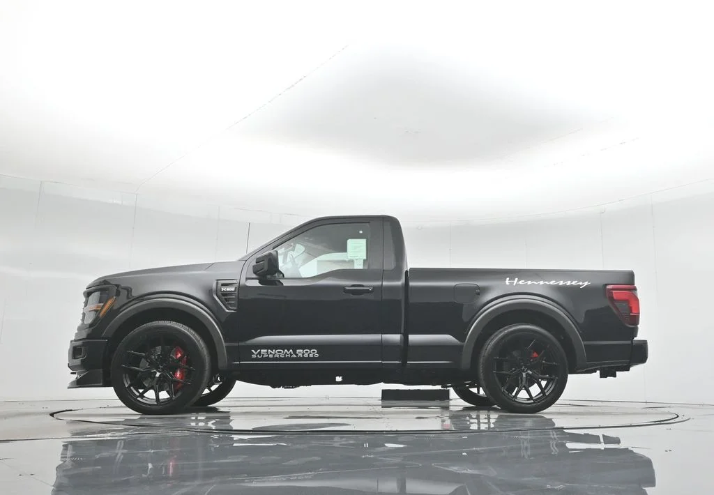 New 2025 Black Ford XL image 46