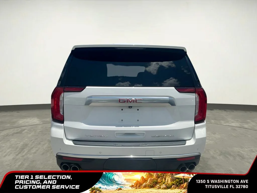 Used 2022 White Frost Tricoat GMC Denali image 7