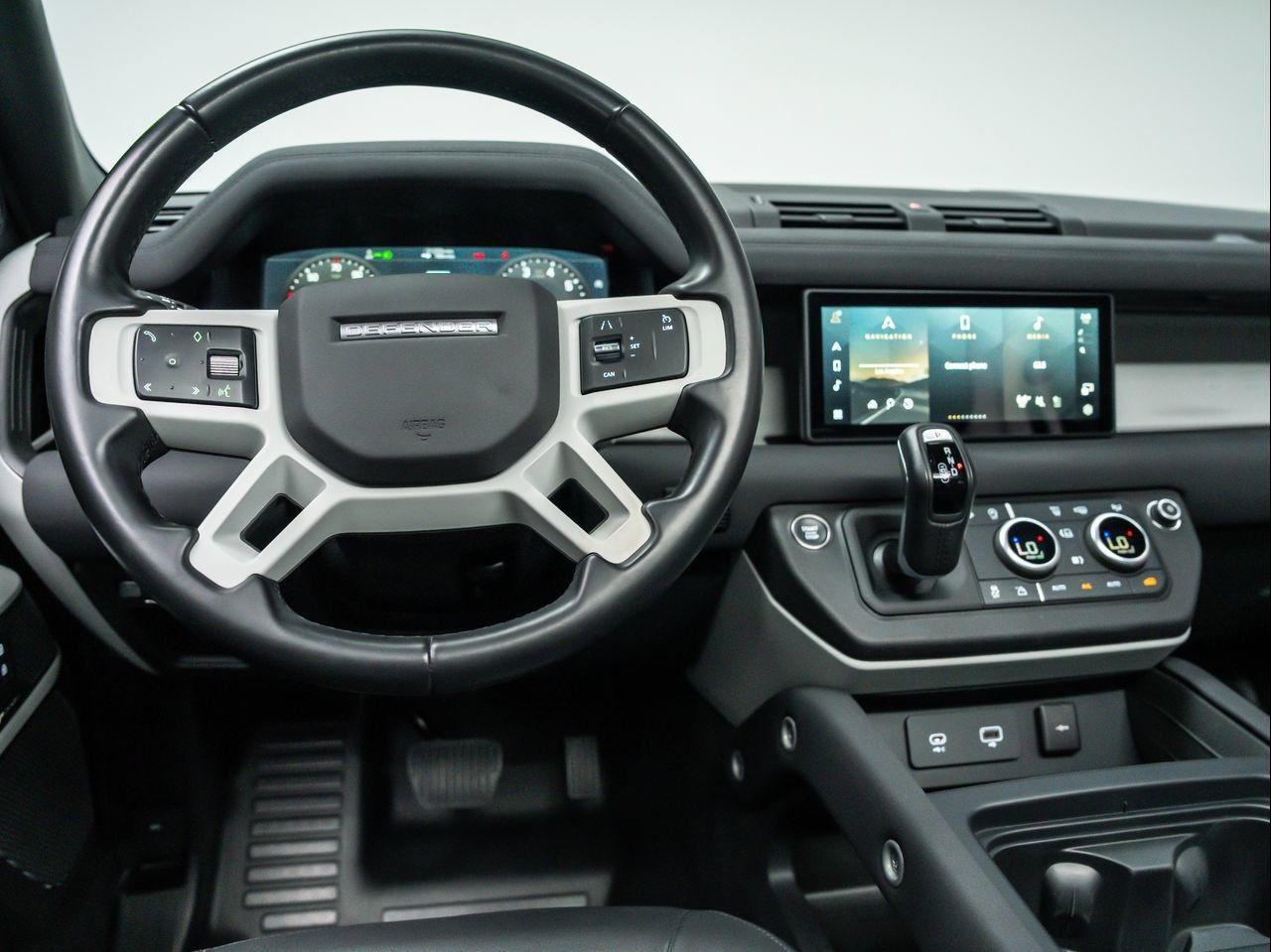 Certified Used 2023 SANTORINI BLACK Land Rover 110 S image 18