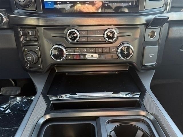 2026 Ford F-350 Super Duty Lariat - Photo 11