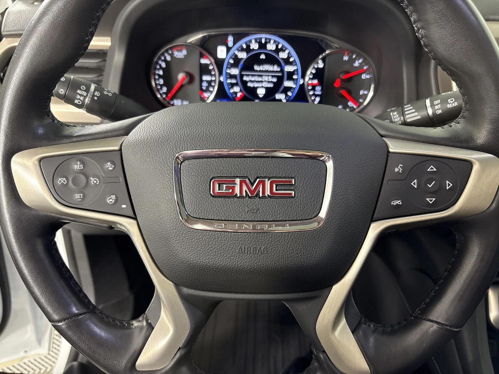 Used 2021 Summit White GMC Denali image 11