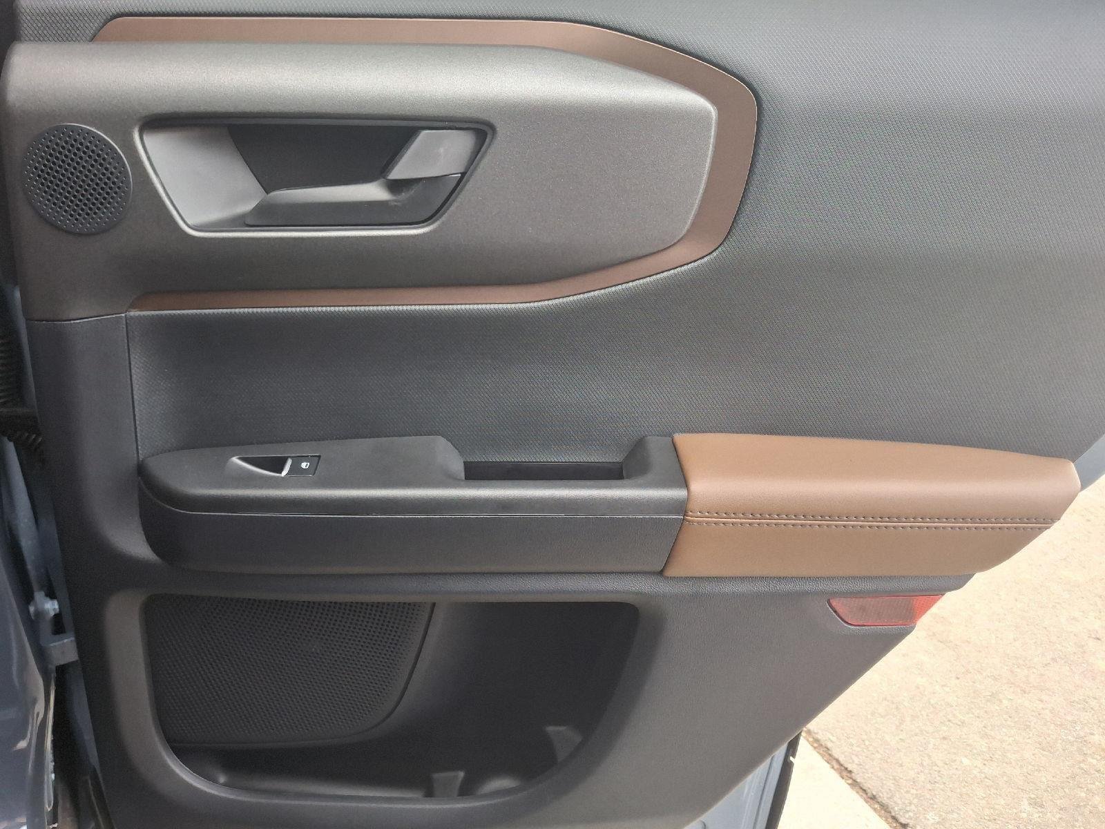 New 2025 Azure Gray Metallic Tri-Coat Ford Outer Banks® image 54