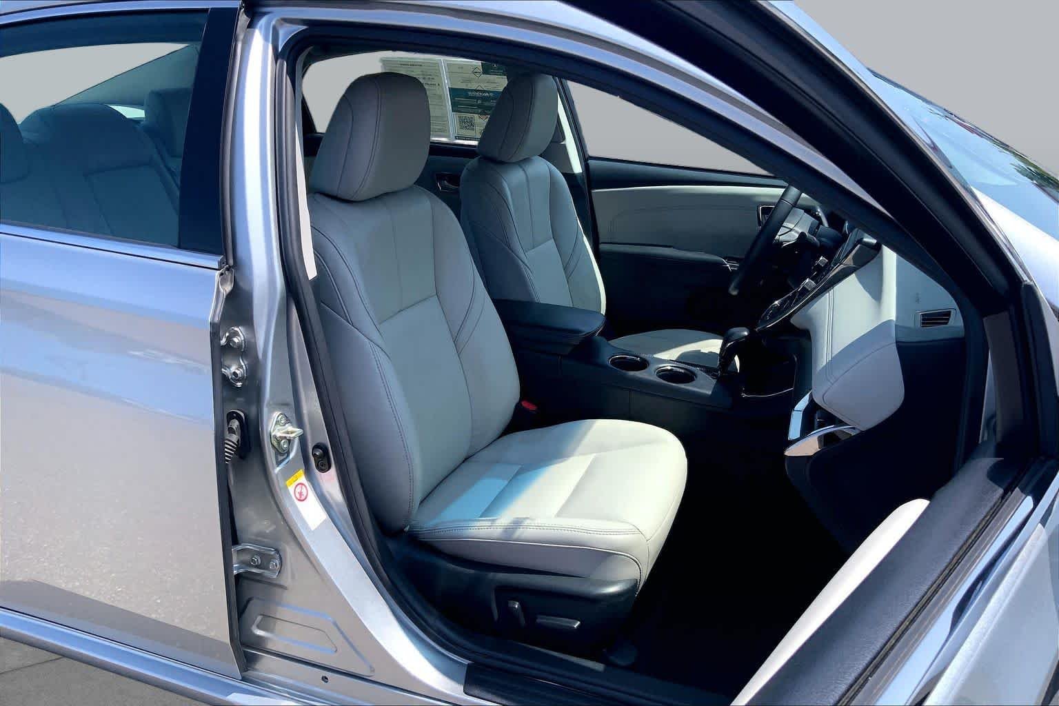 Pre-Owned 2016 Toyota Avalon XLE Plus