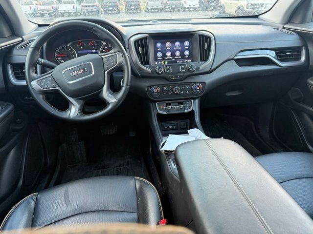 Used 2023 White GMC AT4 image 15