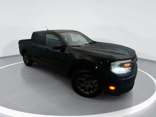 Used 2024 Black Ford XLT image 1
