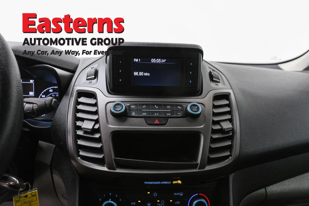 Used 2019 White Ford XL image 11