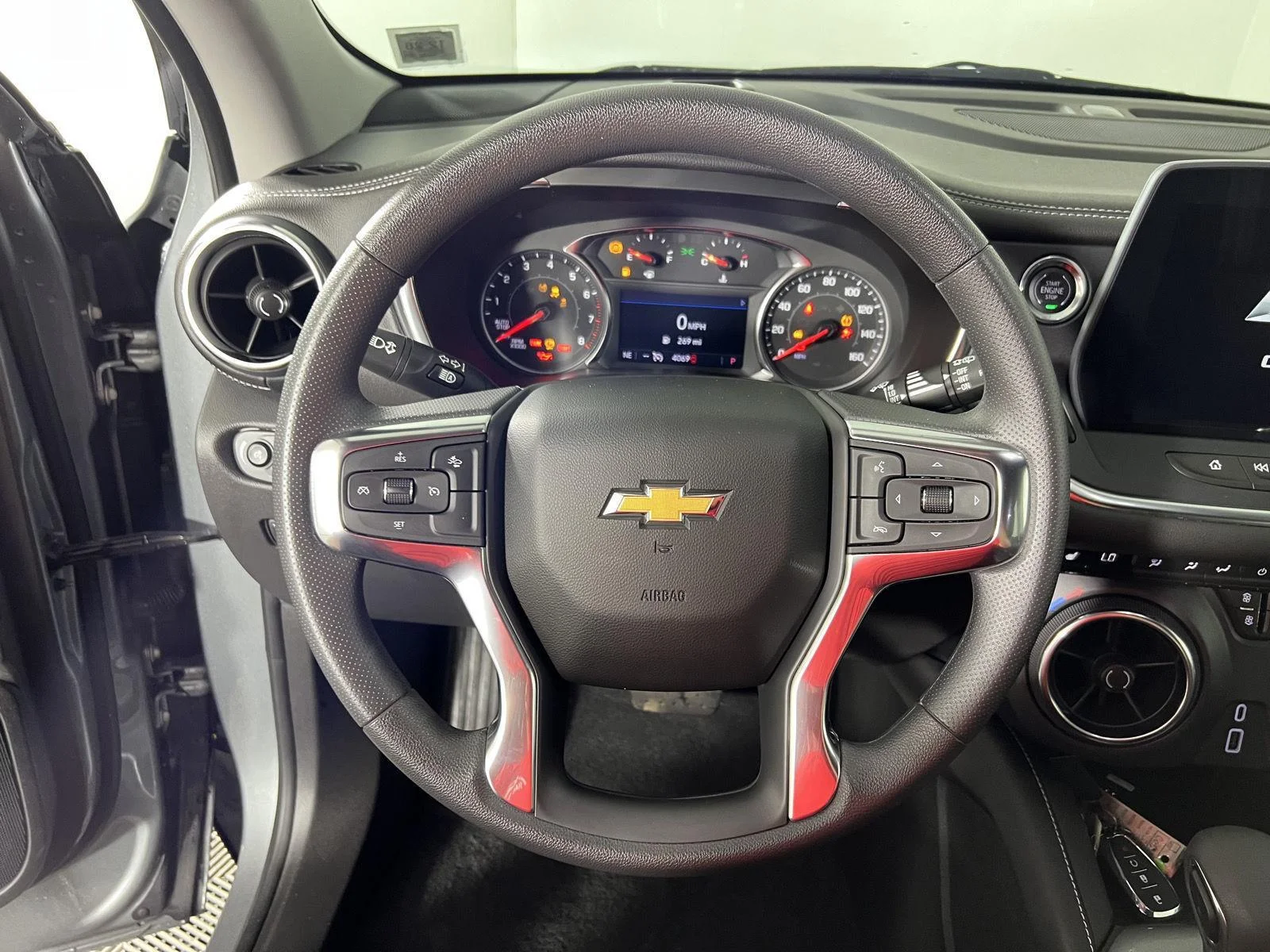 New 2025 Sterling Gray Metallic Chevrolet 2LT image 11