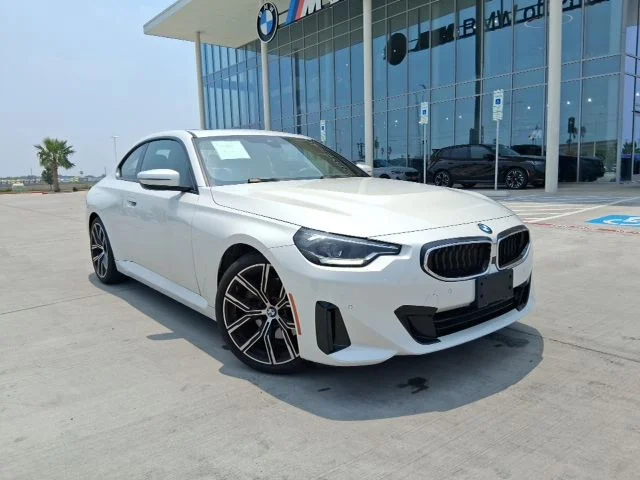 2024 BMW 2 Series 230i Coupe's photo