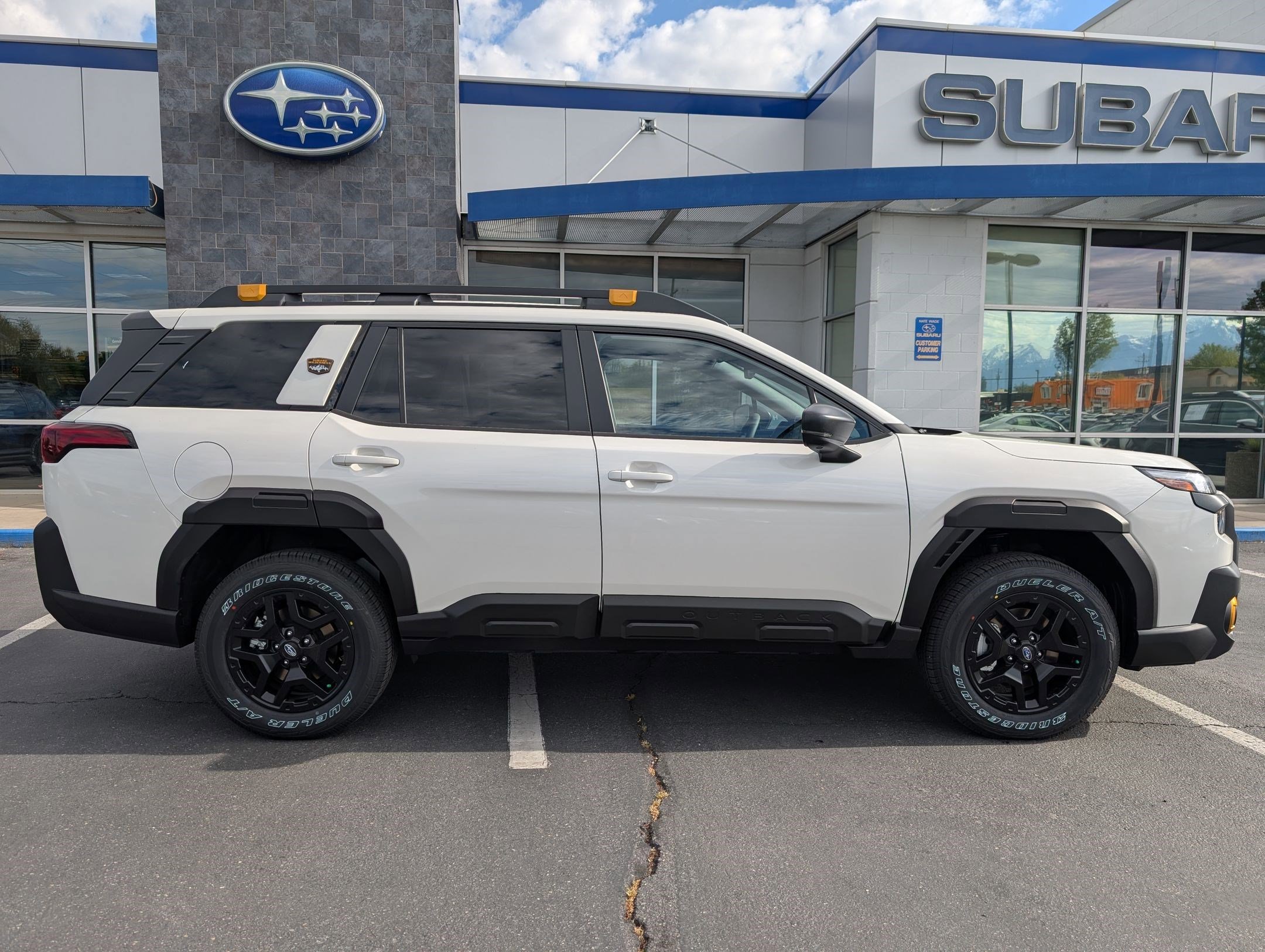New 2026 CRYSTAL WHITE PEARL Subaru Wilderness image 2