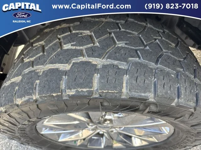 Used 2017 White Ford Lariat image 14