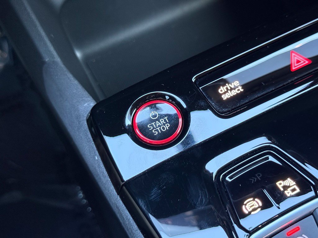 2025 Audi SQ6 e-tron Prestige - Photo 33