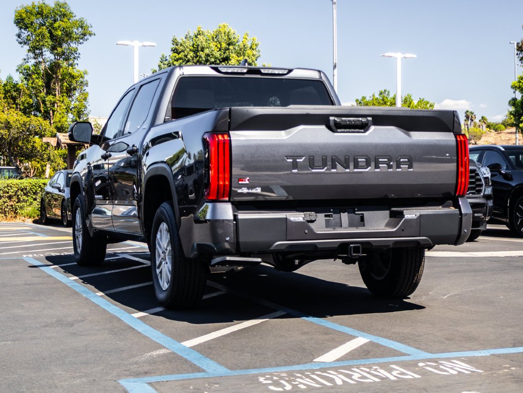 2026 Toyota Tundra SR5 - Photo 6