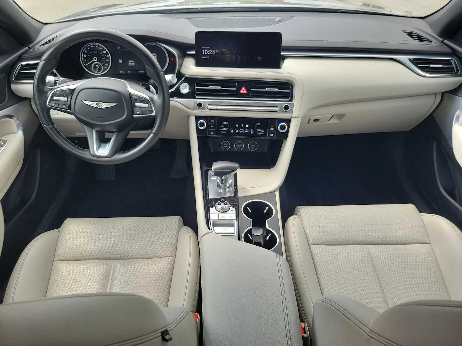 Used 2024 Silver Genesis 2.5T image 12