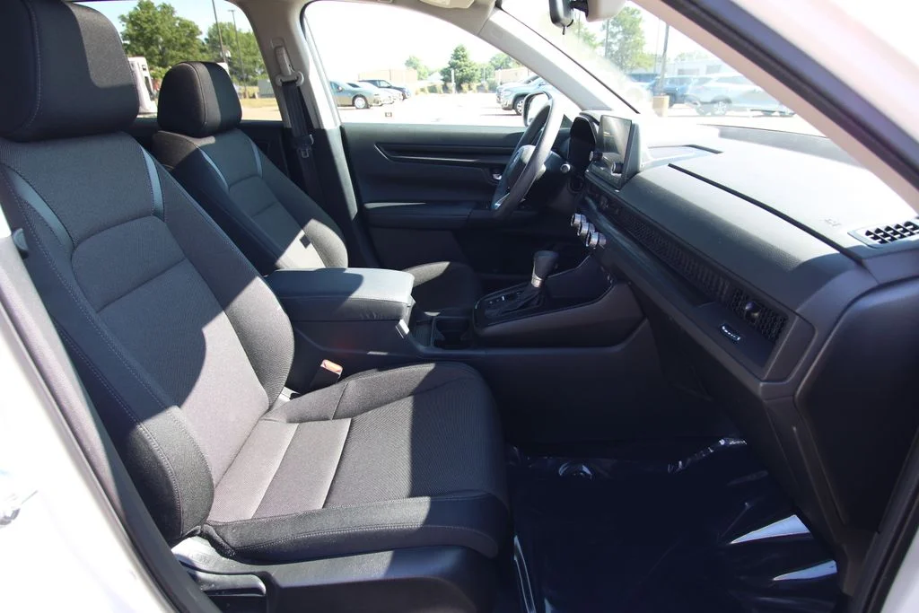 Used 2025  Honda EX image 8