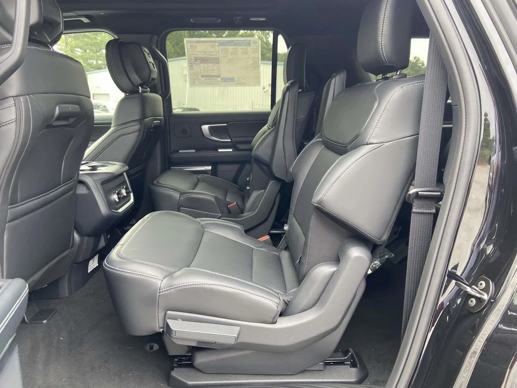 New 2027 Black Ford Platinum image 10