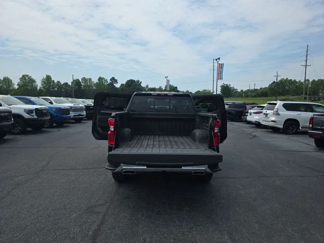Used 2026 Black Chevrolet LTZ image 13