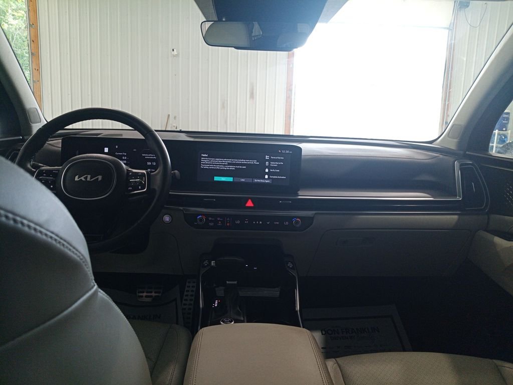 Used 2025 Black Kia SX image 17