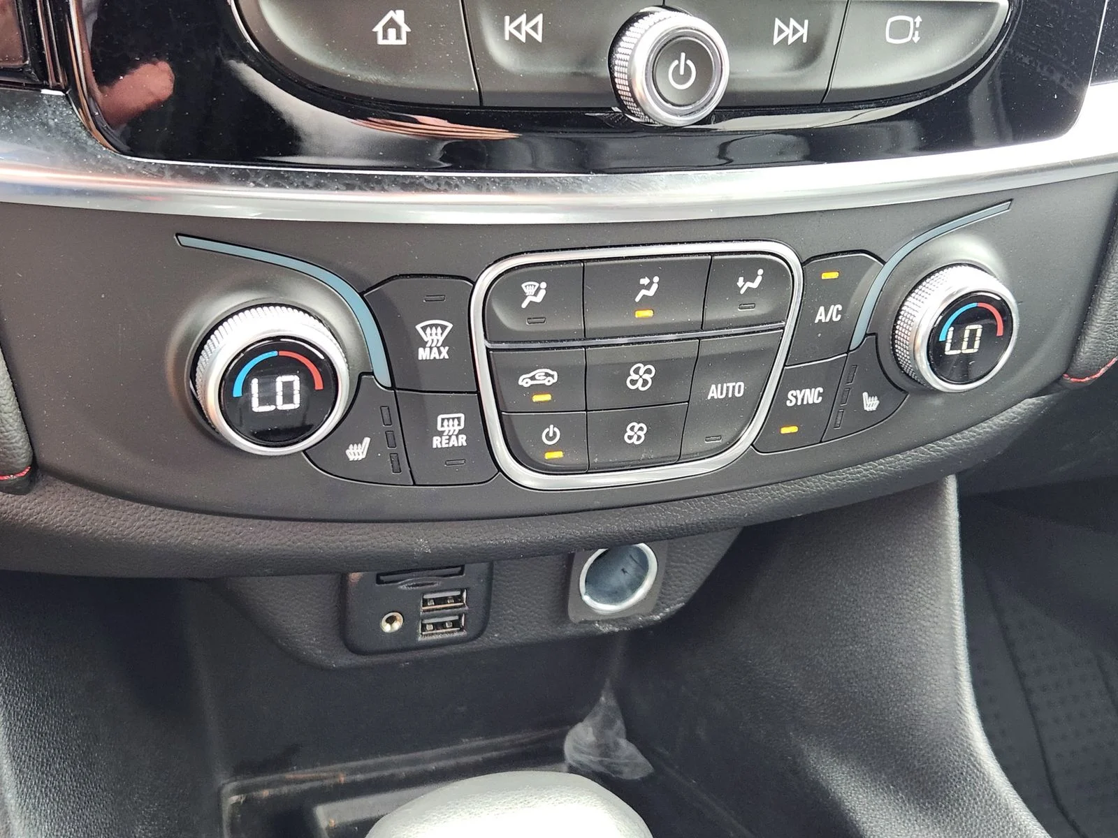 Used 2023 Gray Chevrolet RS image 18