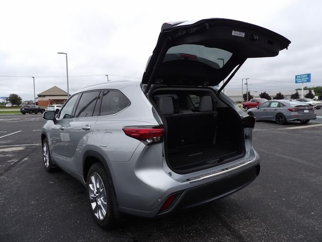 Used 2020 Celestial Silver Metallic Toyota Limited image 10