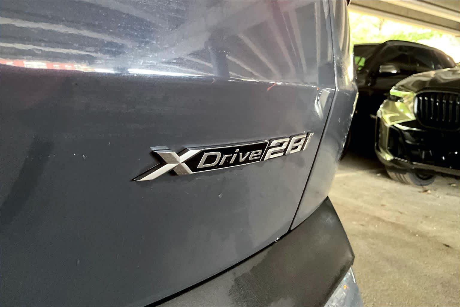 Used 2025 Storm Bay Metallic BMW xDrive28i image 9