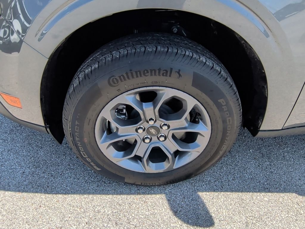 New 2025 Carbonized Gray Metallic Ford XLT image 41