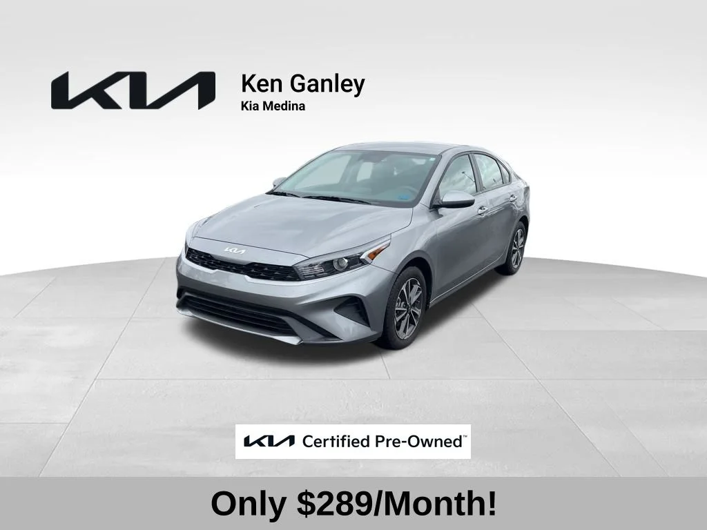 2024 Kia Forte LXS AT's photo
