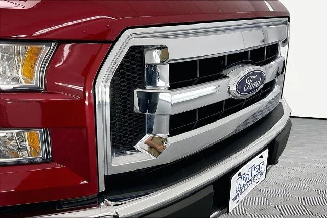 Used 2015 Ruby Red Metallic Ford  image 29