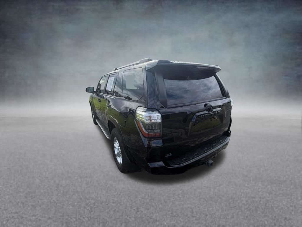 Used 2022 Midnight Black Metallic Toyota SR5 image 3