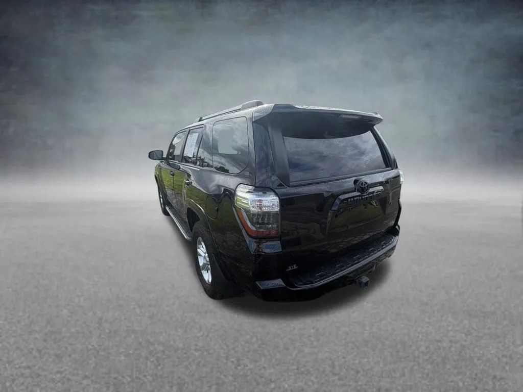 Used 2022 Black Toyota SR5 image 3