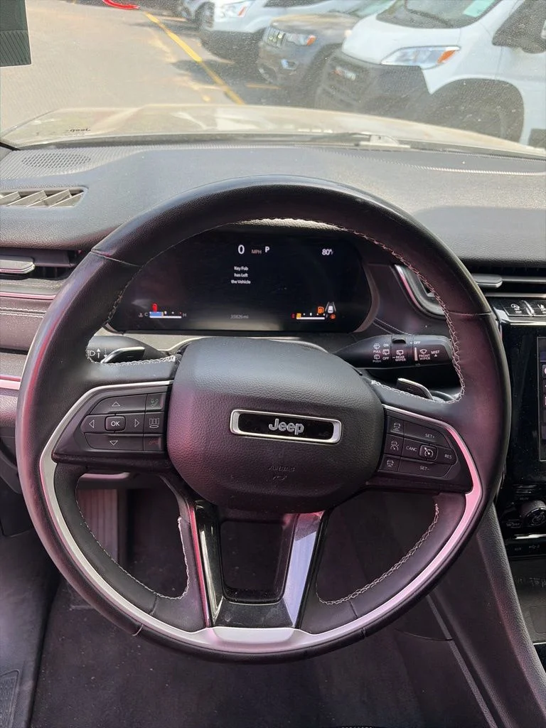 Used 2023 Gray Jeep Altitude X image 9