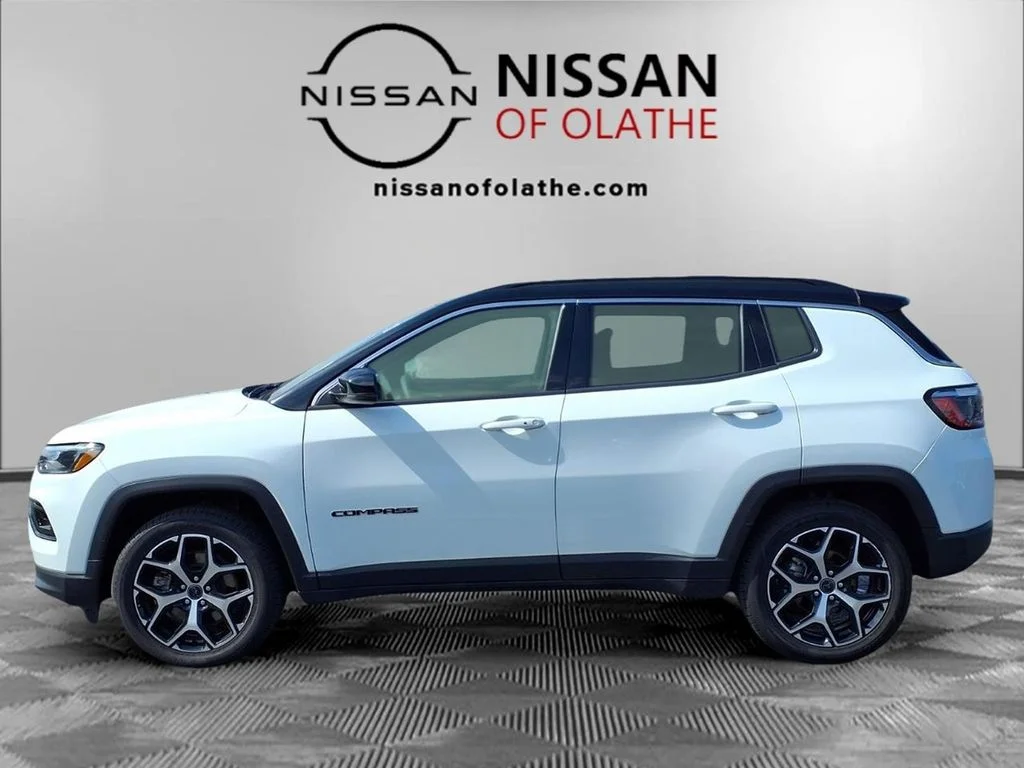 Used 2025 White Jeep Limited image 20