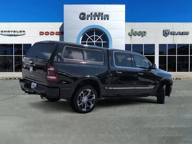 Used 2022 Diamond Black Ram Limited image 4