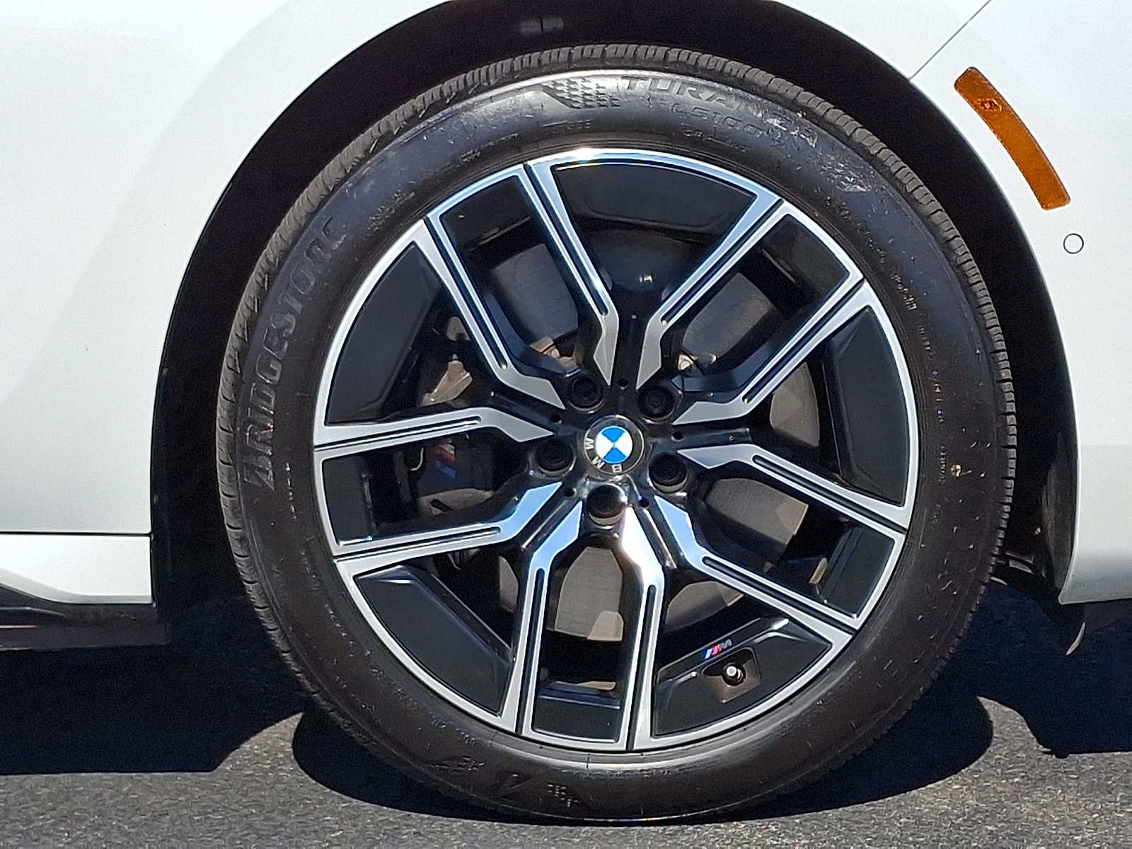 Used 2025 Mineral White Metallic BMW 750e xDrive image 8