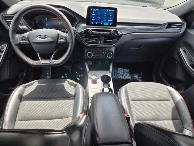 2025 Ford Escape ST-Line - Photo 9