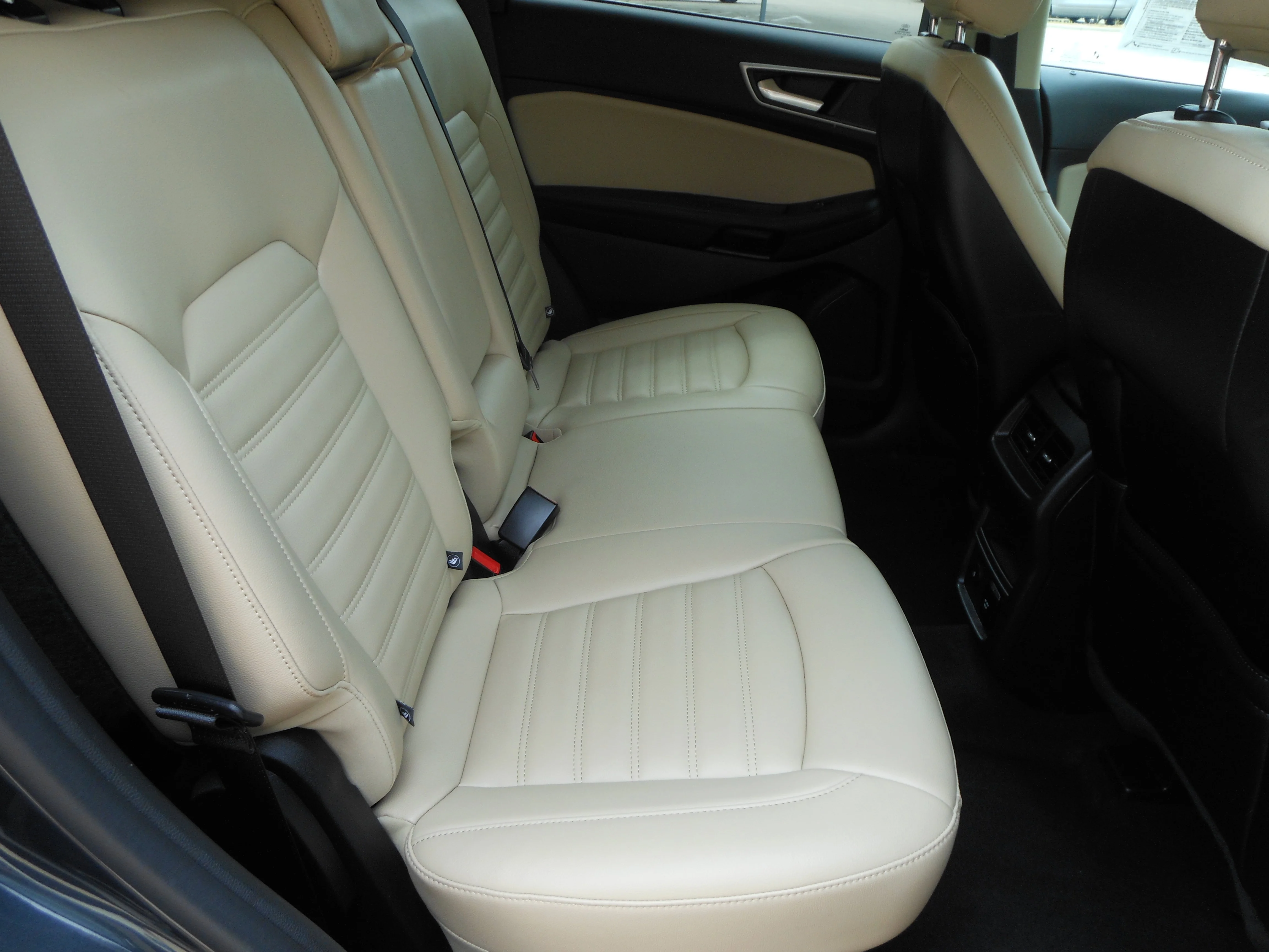 2024 Ford Edge SEL - Photo 6