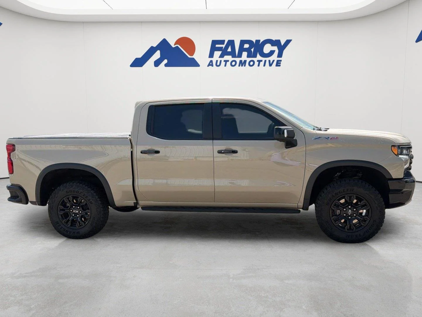Used 2022 Sand Dune Metallic Chevrolet ZR2 image 6