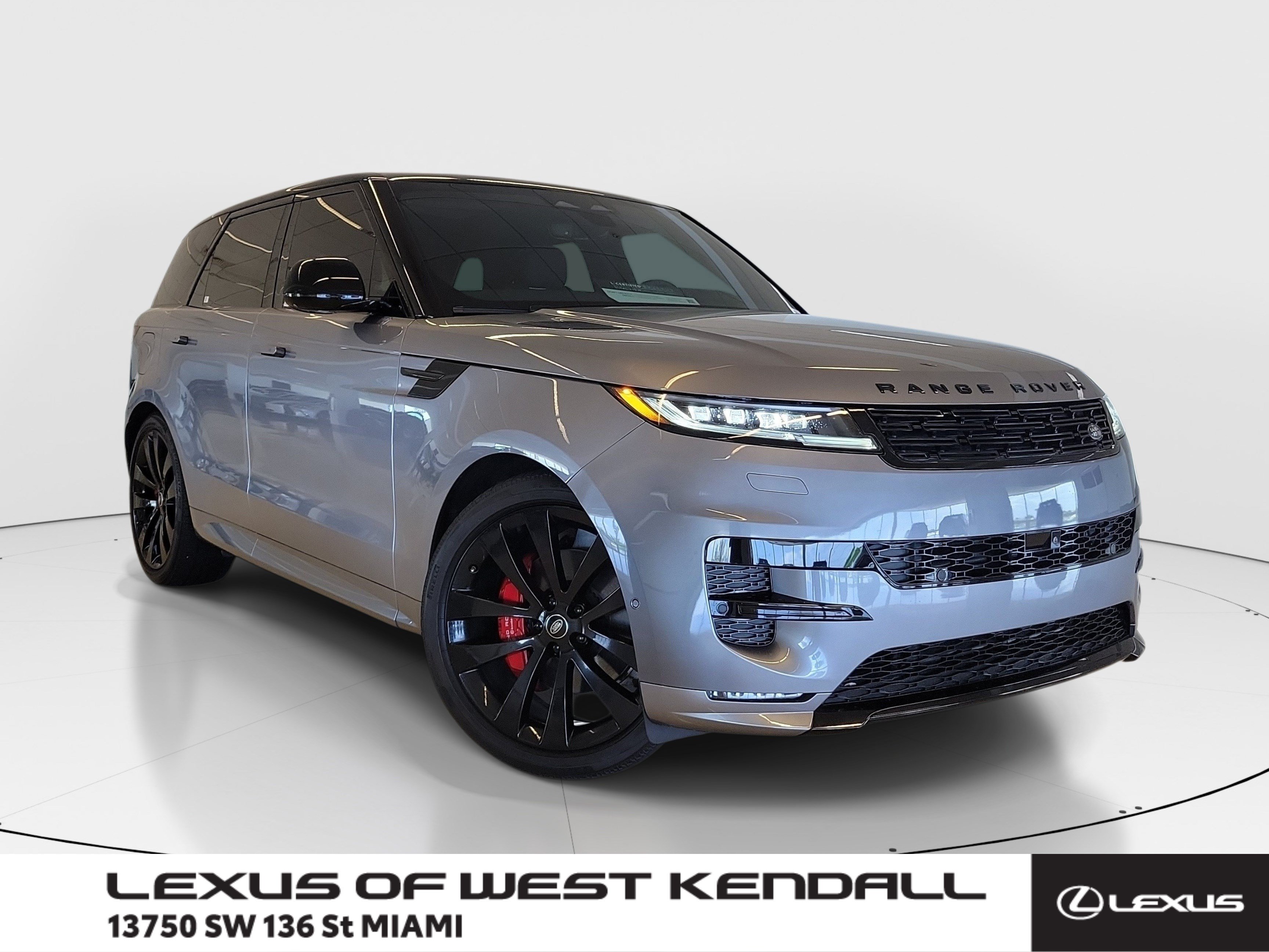 Used 2025 Eiger Grey Metallic Land Rover Dynamic SE image 1