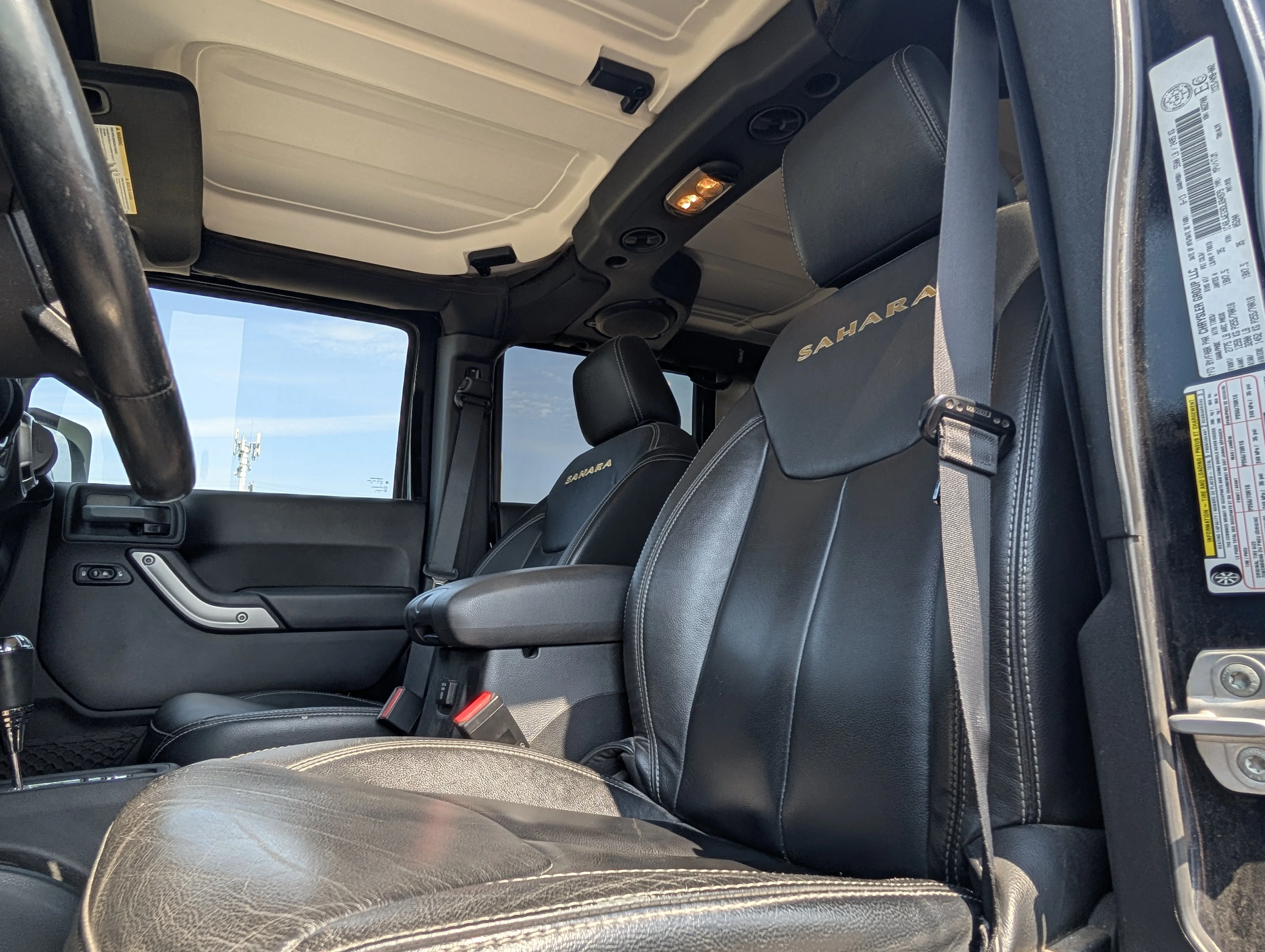 Used 2013 Black Jeep Sahara image 16
