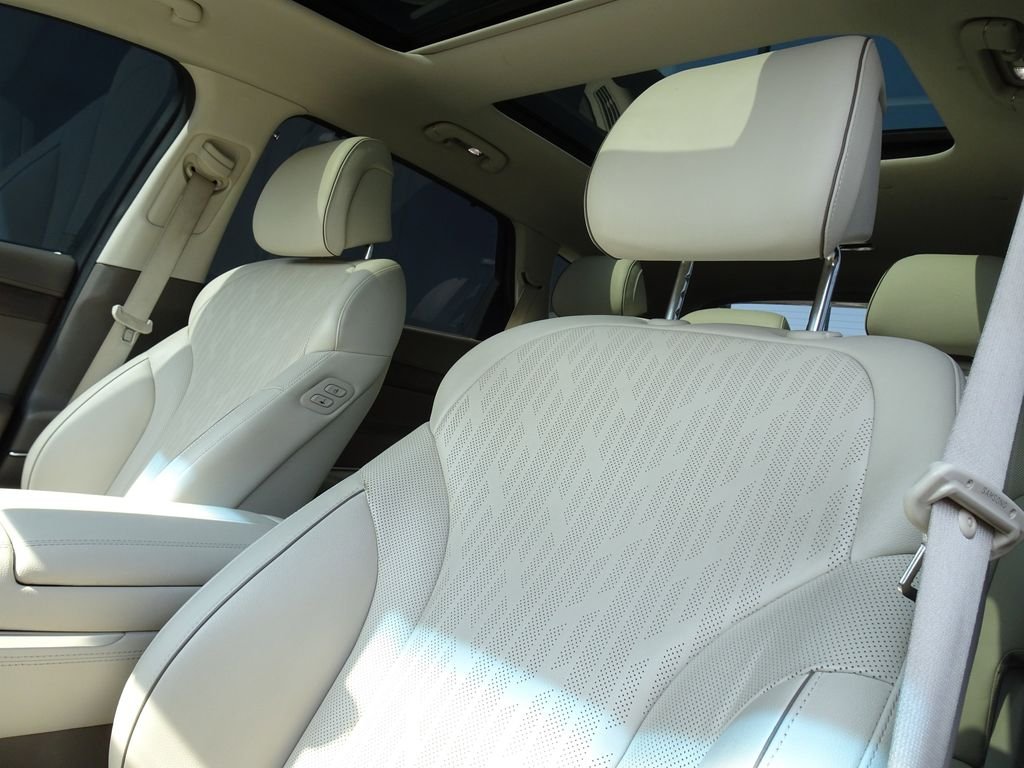Used 2023 Blue Genesis 2.5T Prestige image 7